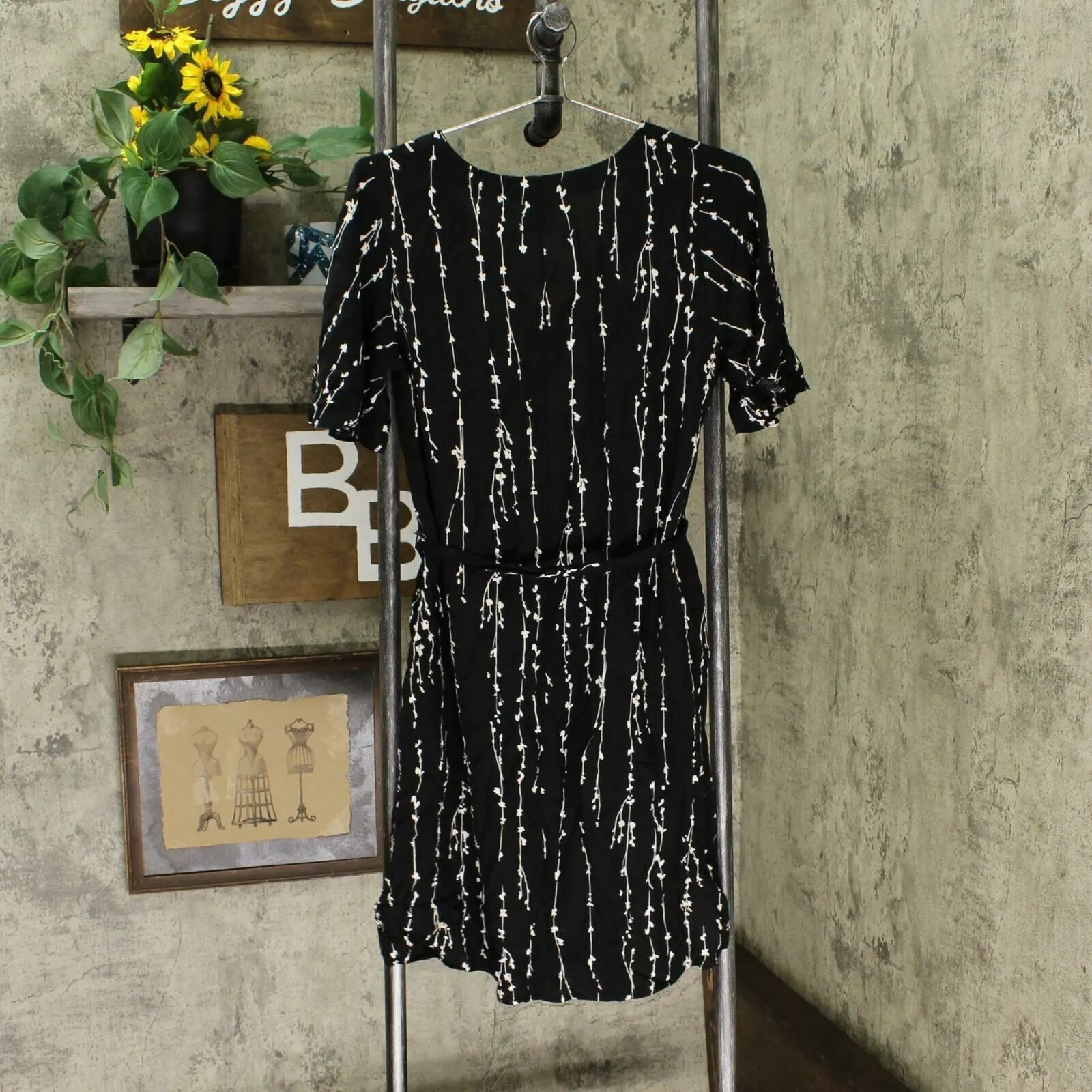 A New Day Women's V Neck Tie Front Belted Dress Black Small