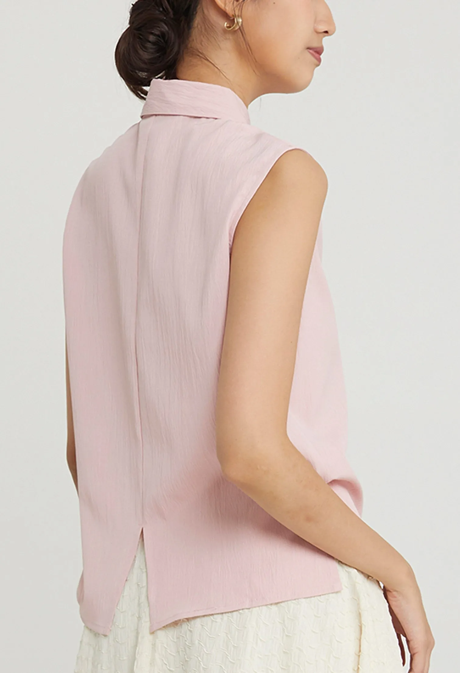 Breezy Bloom Collared Top
