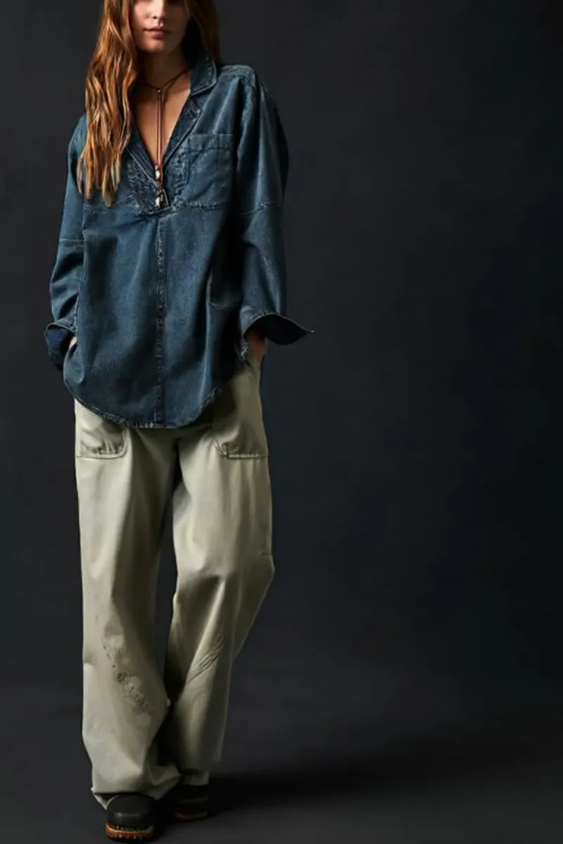 Chouyatou Women's Distressed V Neck Denim Jackets Boyfriend Loose Fit Bussiness Casual Jean Pullover Tops