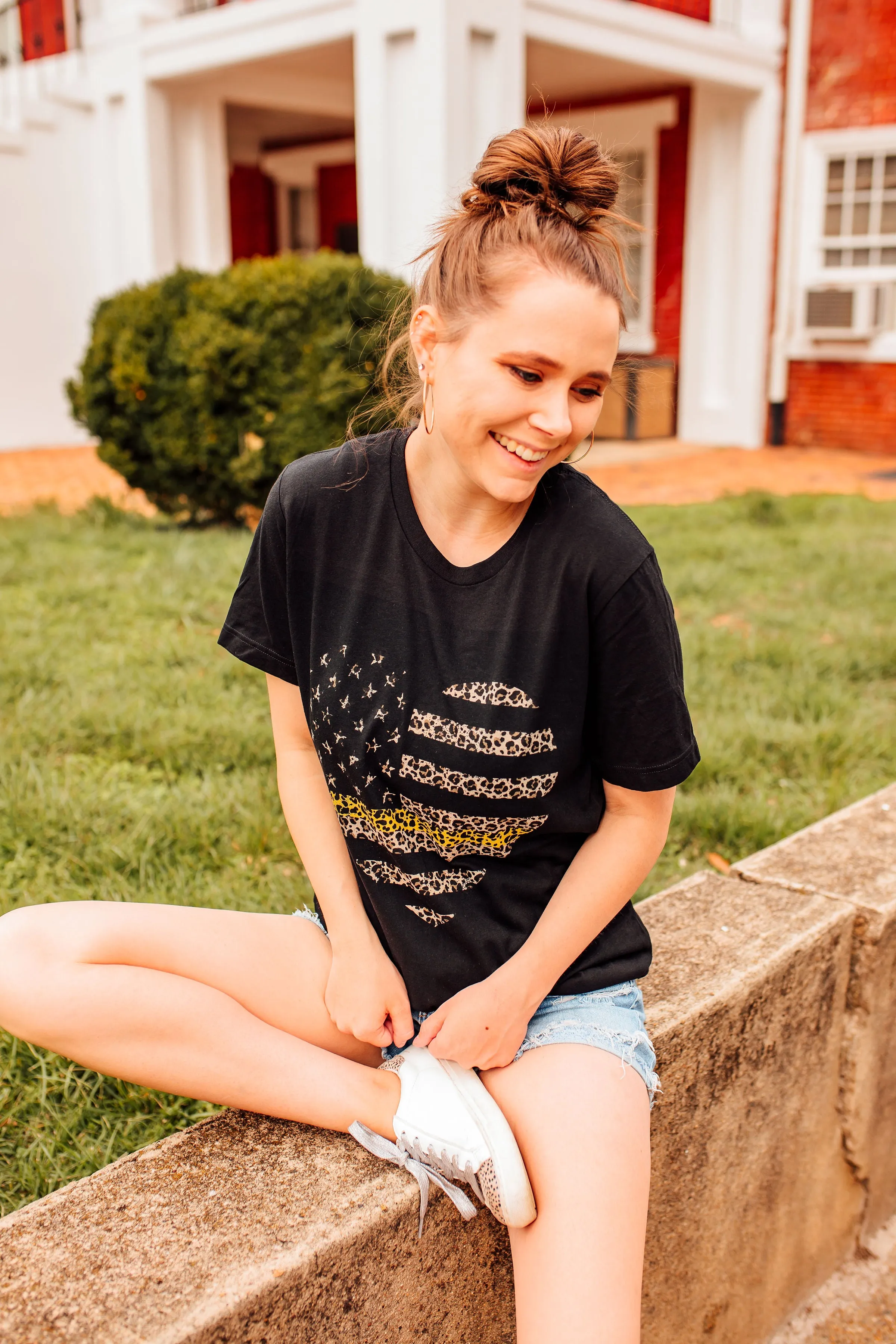 Distressed Leopard Heart Flag © Unisex Tee (Thin Gold Line)