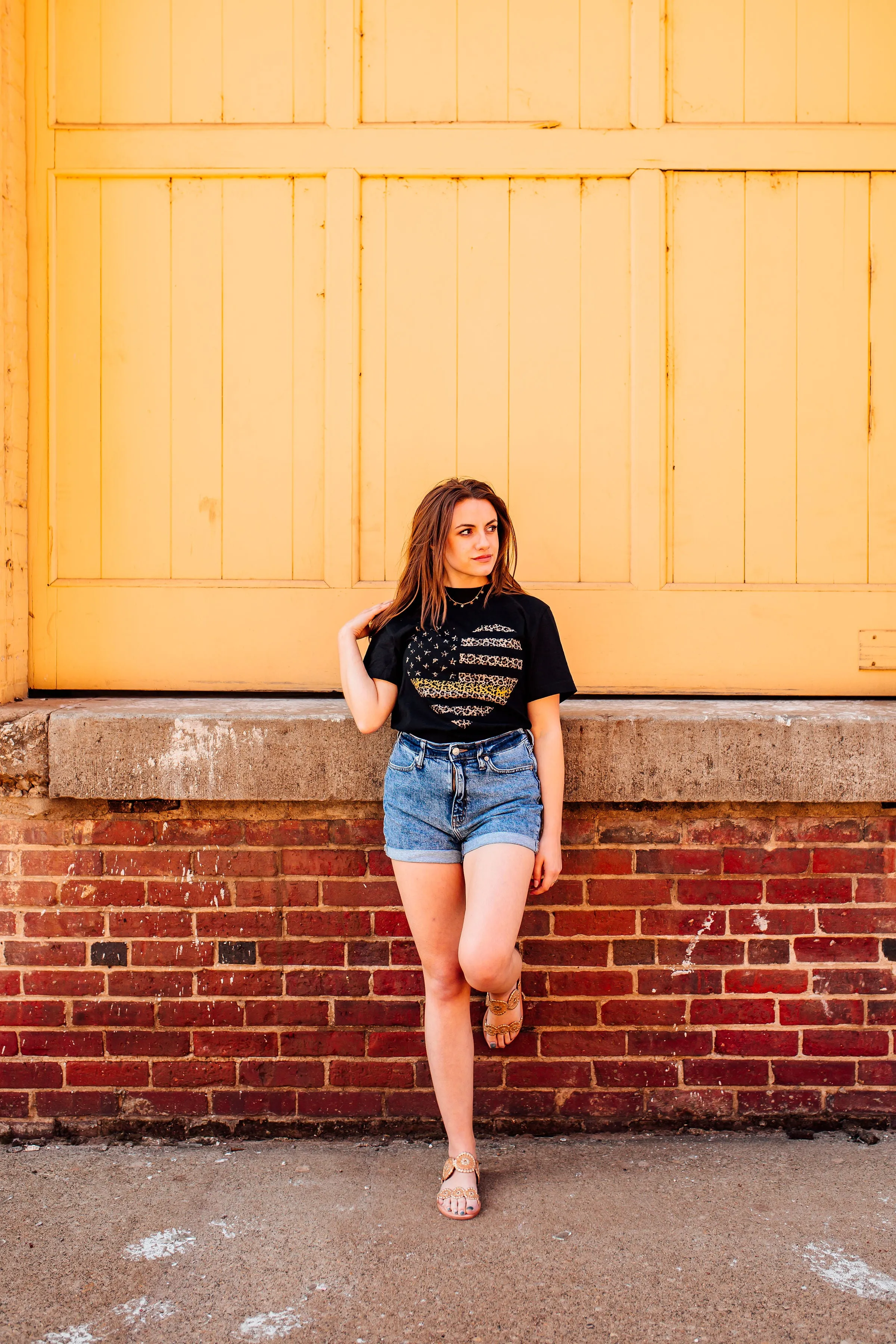 Distressed Leopard Heart Flag © Unisex Tee (Thin Gold Line)