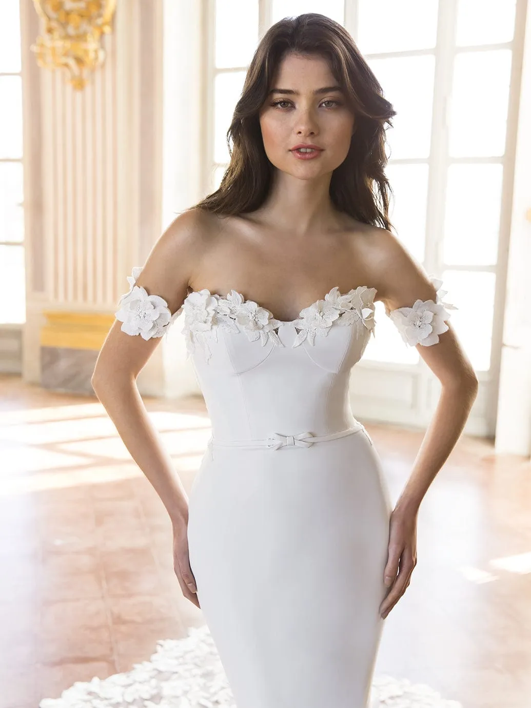Enzoani: Tina
