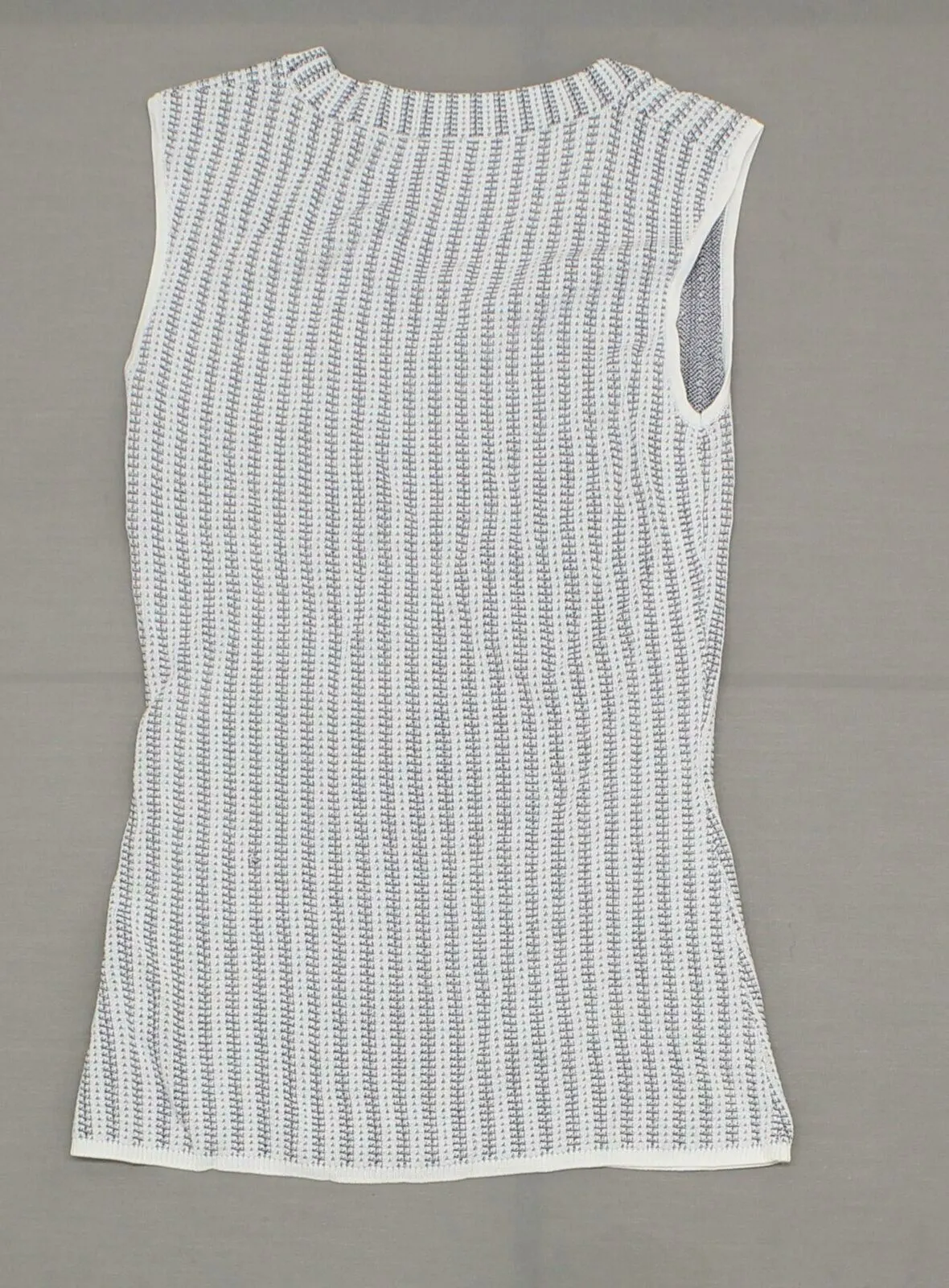 G.I.L.I. Women's Sleeveless Crew Neck Novelty Sweater Deep Twilight XXS
