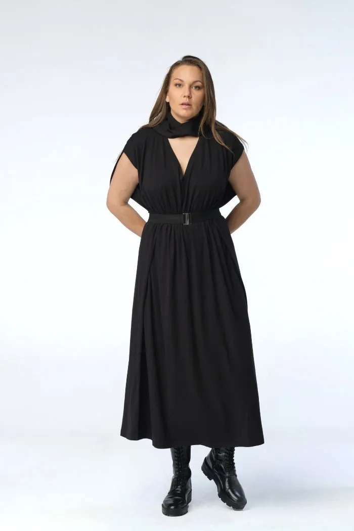 Katerina Jersey Midi Dress  // Black