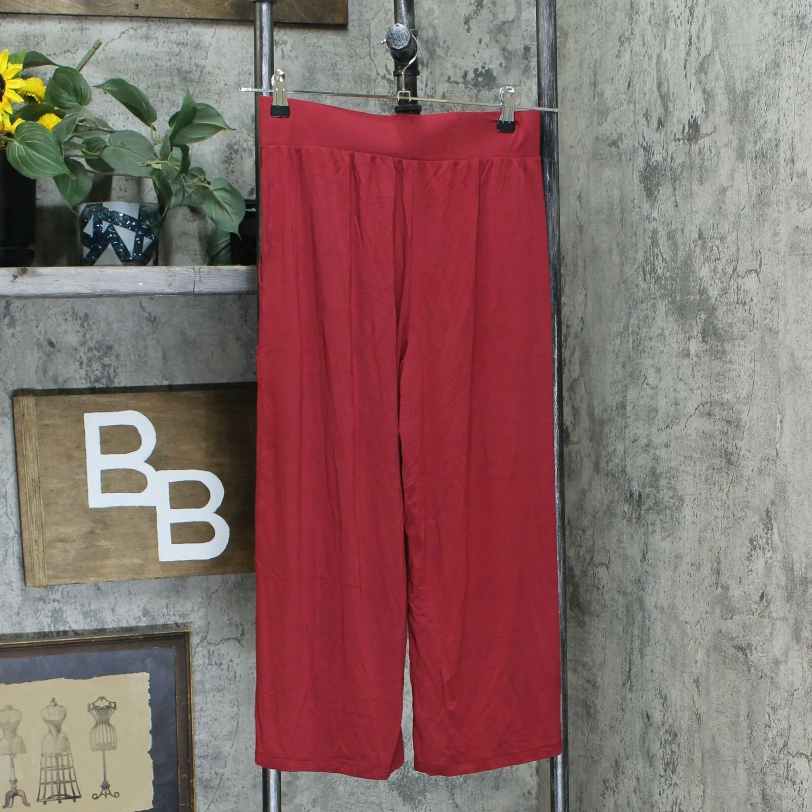 NWT Cuddl Duds Women's Softwear Stretch Cropped Wide Leg Knit Pants. A368057 S