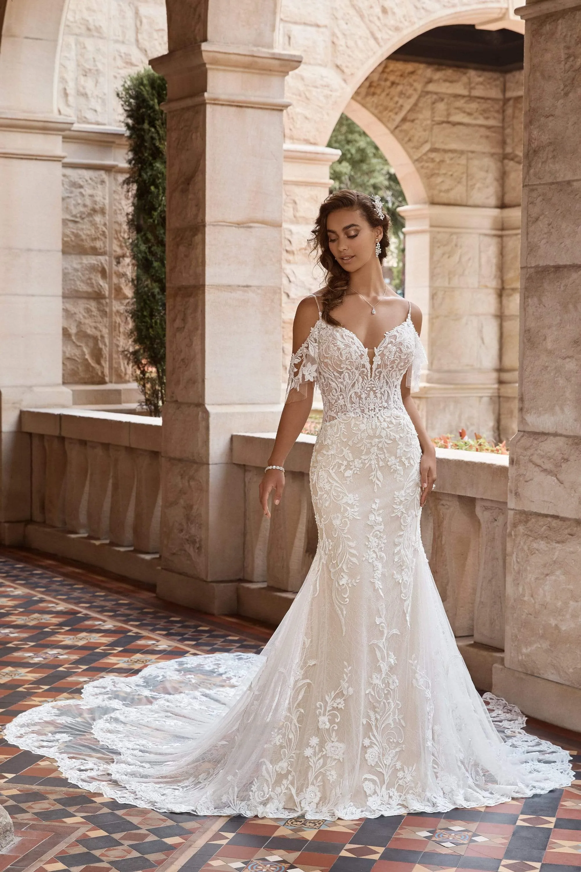 Sophia Tolli: ST2213 - Leighton