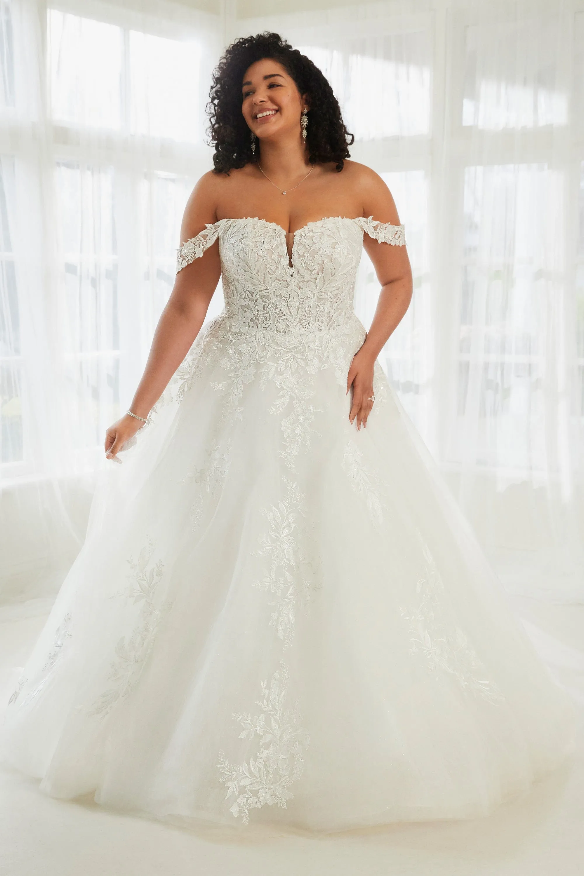 Sophia Tolli: Y3112 - Aisling