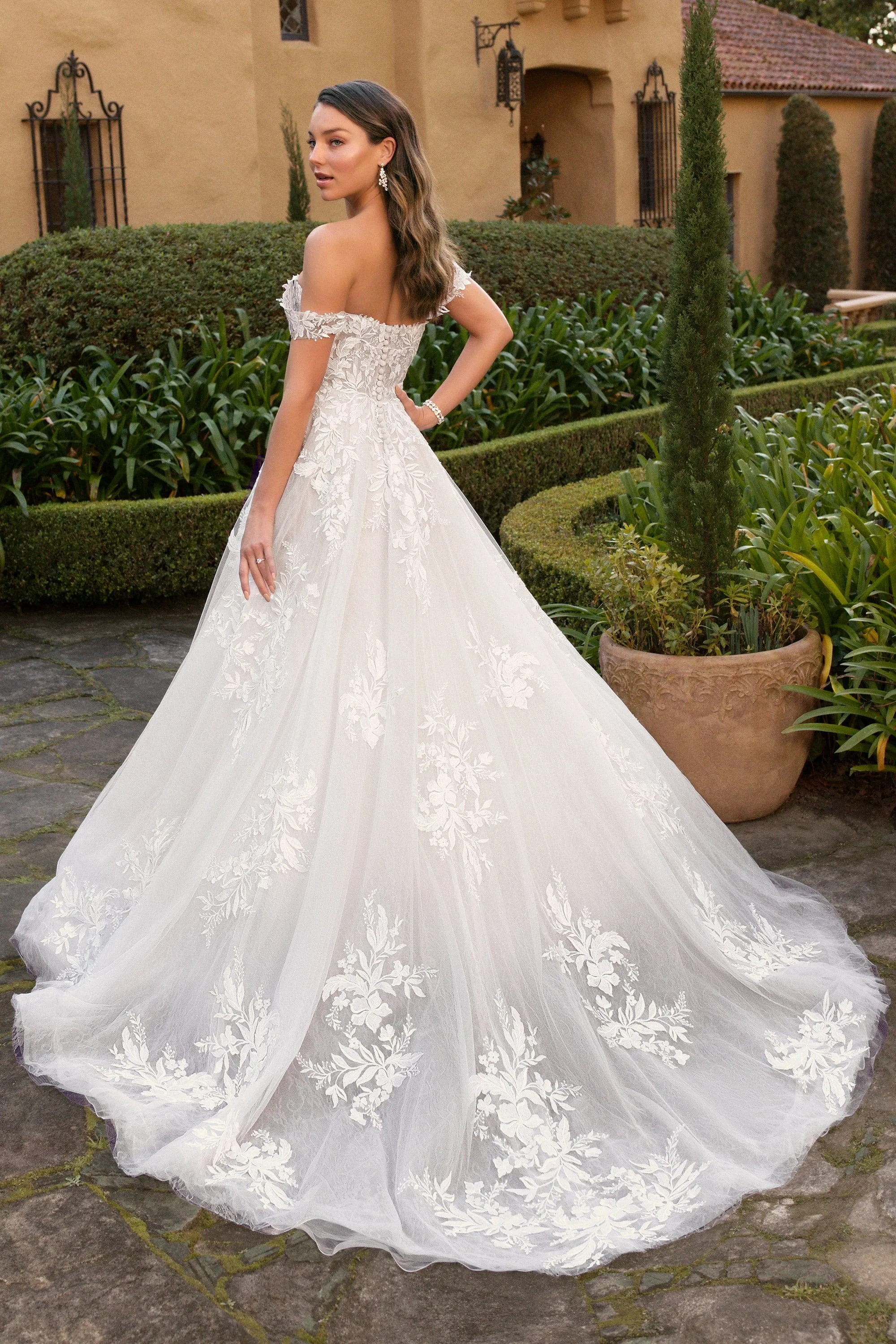 Sophia Tolli: Y3112 - Aisling
