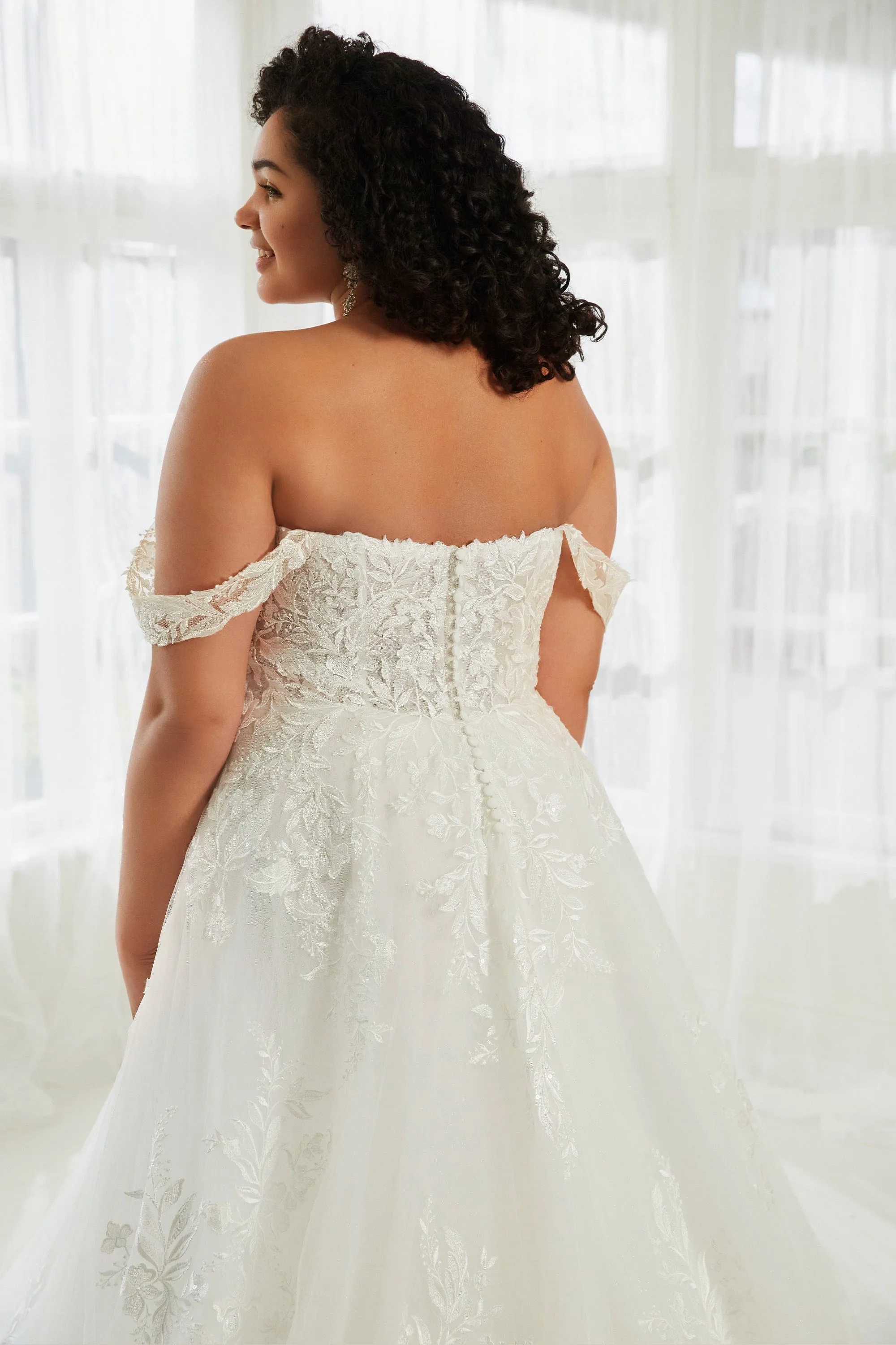 Sophia Tolli: Y3112 - Aisling