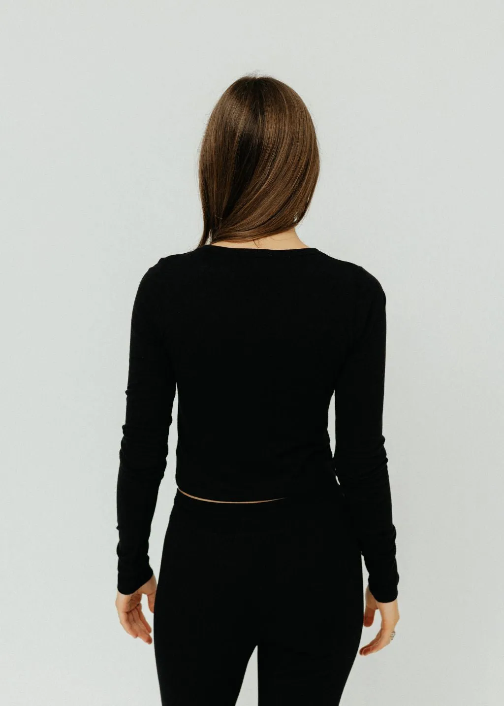 Éterne Long Sleeve Baby Tee