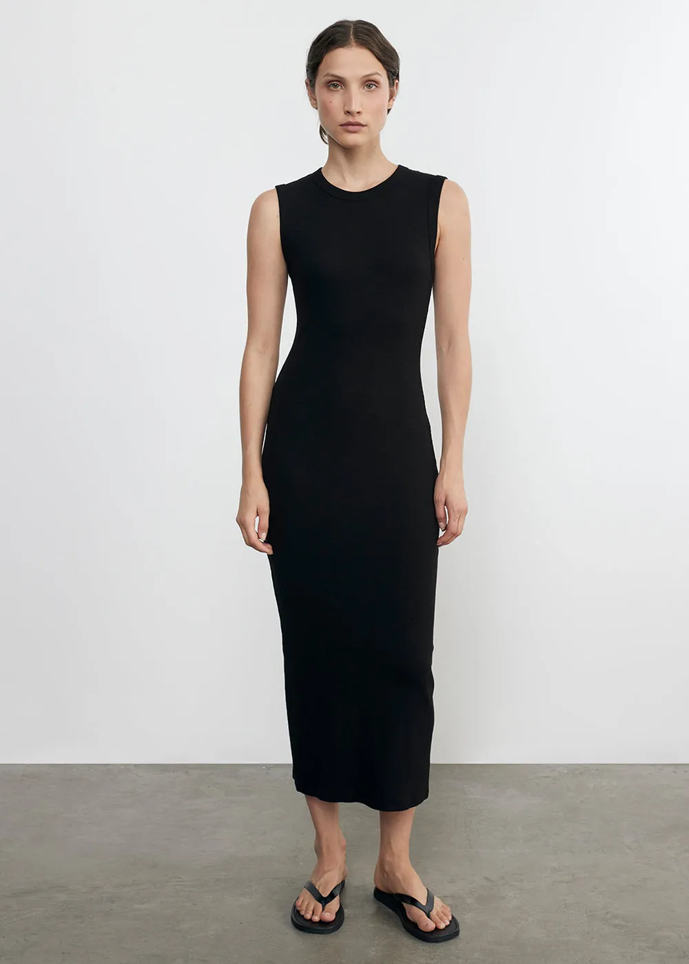 Textured Rib Sleeveless Maxi in Black