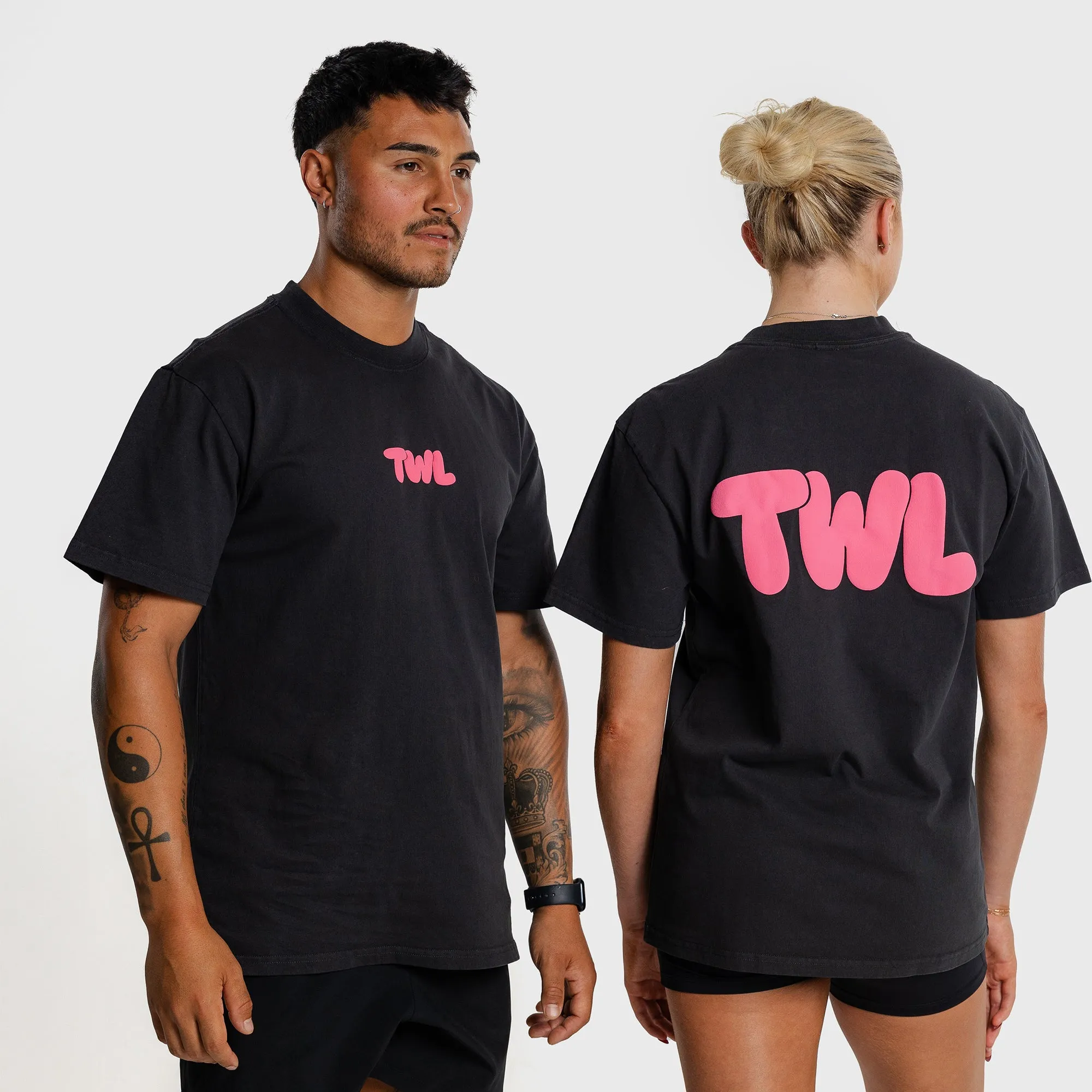 TWL - LIFESTYLE OVERSIZED T-SHIRT - PUFF - BLACK/FLAMINGO