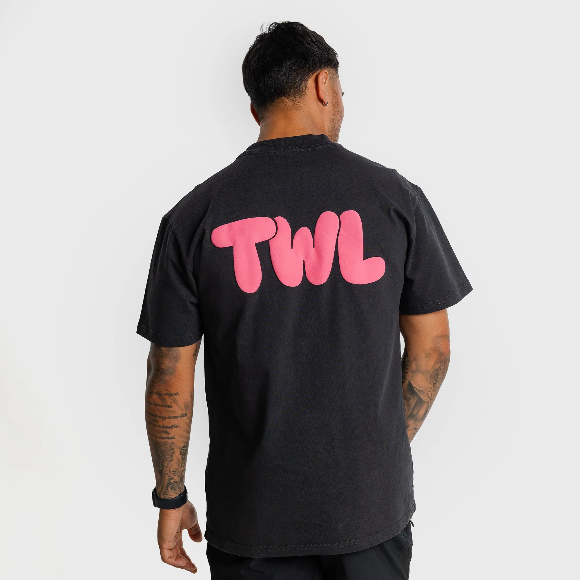 TWL - LIFESTYLE OVERSIZED T-SHIRT - PUFF - BLACK/FLAMINGO