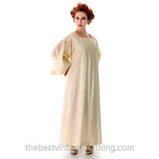 Vintage Marimekko Ivory Wool Maxi Gown Wedding? 1970s  Xsmall