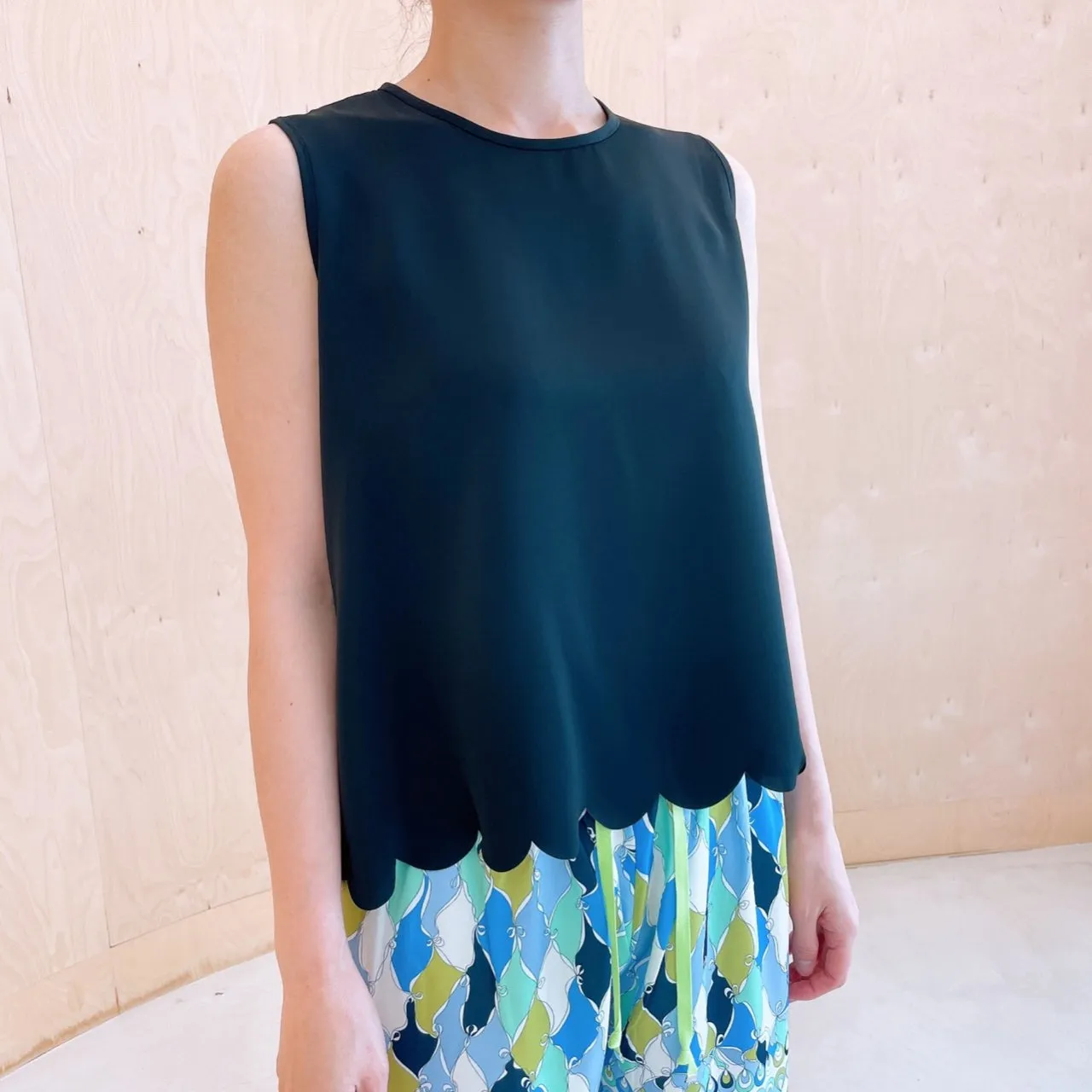 WaveCut Silky Sleeveless Top